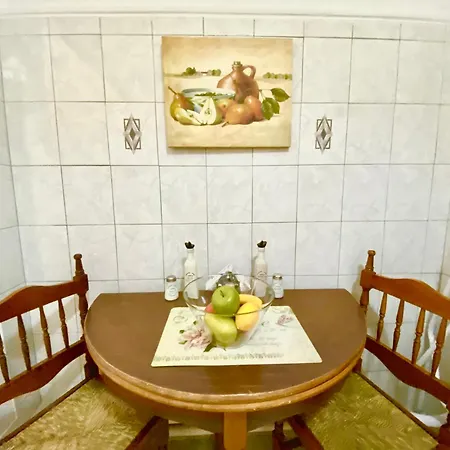 Athens Apartment *
